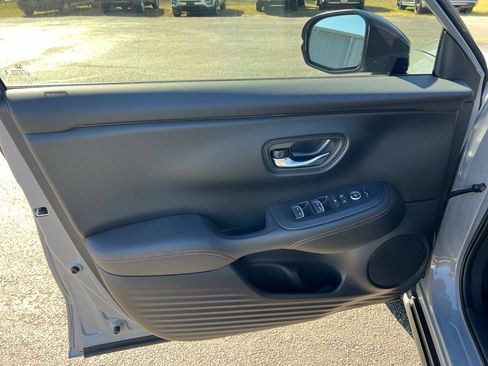 Certified 2024 Honda HR-V Sport image 20