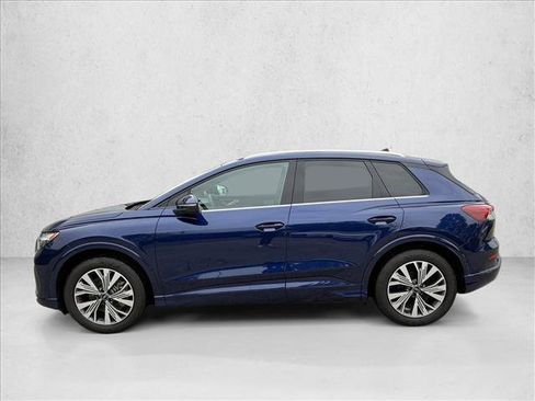 Used 2023 Audi Q4 e-tron Premium Plus w/ Premium Plus RWD image 5