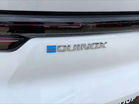 New 2026 Chevrolet Equinox EV LT FWD image 15