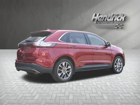 Used 2017 Ford Edge Titanium w/ Equipment Group 301A image 9