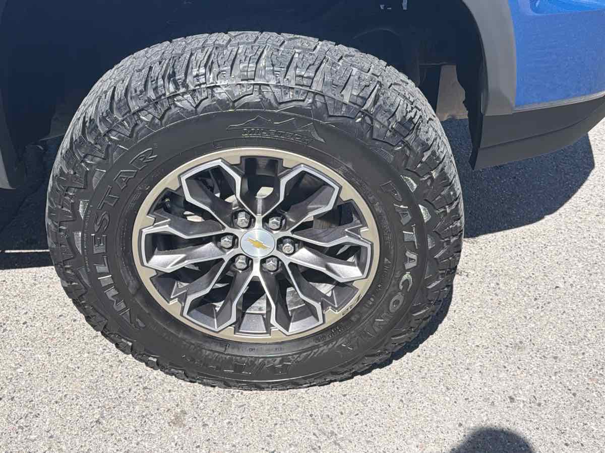 Used 2021 Chevrolet Colorado ZR2 AWD/4WD image 13