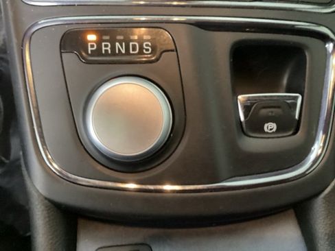 Used 2016 Chrysler 200 S w/ Comfort Group image 24