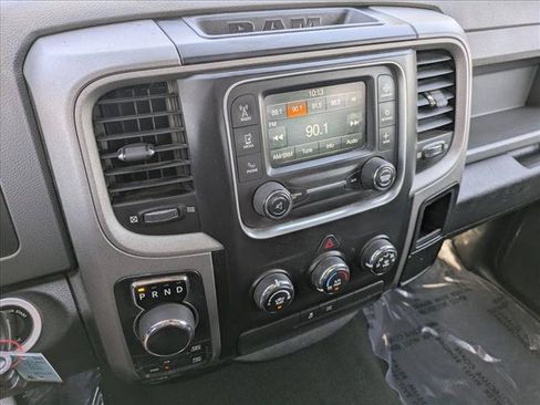 Used 2015 RAM 1500 Express AWD/4WD image 11