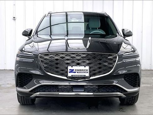 New 2026 Genesis GV70 2.5T Advanced image 3