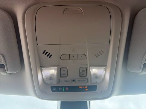 Used 2018 Cadillac XT5 Luxury w/ Driver Awareness Package AWD/4WD image 61
