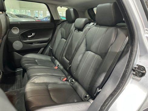Used 2019 Land Rover Range Rover Evoque AWD/4WD image 6