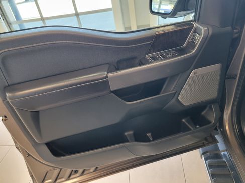 Used 2021 Ford F150 Lariat w/ Max Trailer Tow Package image 11