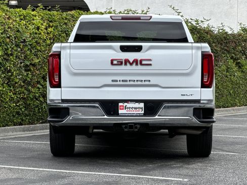 Used 2024 GMC Sierra 1500 SLT image 5