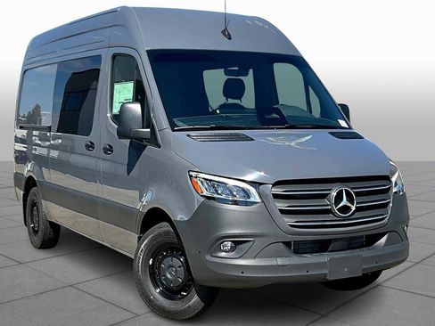 New 2025 Mercedes-Benz Sprinter 2500 image 2