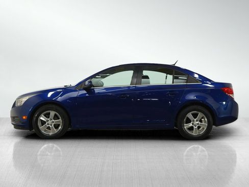 Used 2012 Chevrolet Cruze LT FWD image 2
