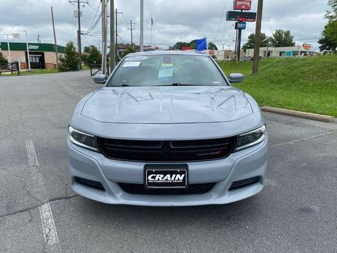 Used 2022 Dodge Charger SXT RWD image 2