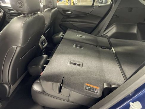 Used 2022 Chevrolet Equinox Premier AWD/4WD image 24