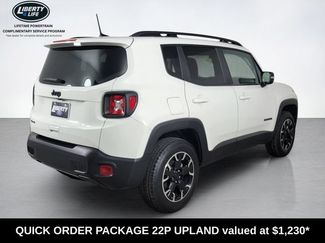 Used 2023 Jeep Renegade Latitude w/ Sun/Sound Group AWD/4WD video 3