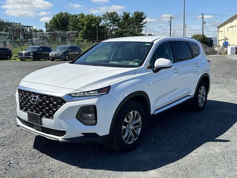 Used 2019 Hyundai Santa Fe SE AWD/4WD image 4