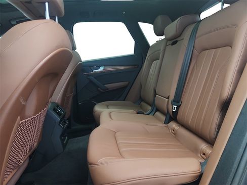 Used 2022 Audi Q5 2.0T Premium image 21