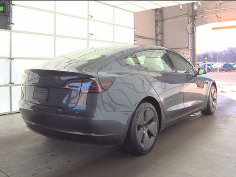 Used 2023 Tesla Model 3 Standard Range image 5