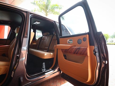 Used 2022 Rolls-Royce Cullinan AWD/4WD image 41