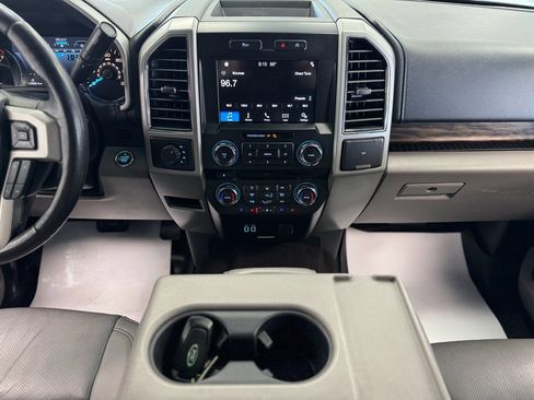 Used 2018 Ford F150 Lariat image 24