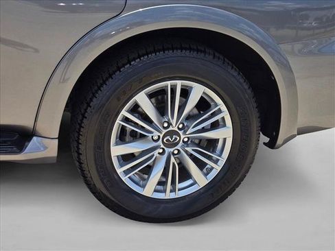 Used 2019 INFINITI QX80 Luxe w/ All-Season Package RWD image 25