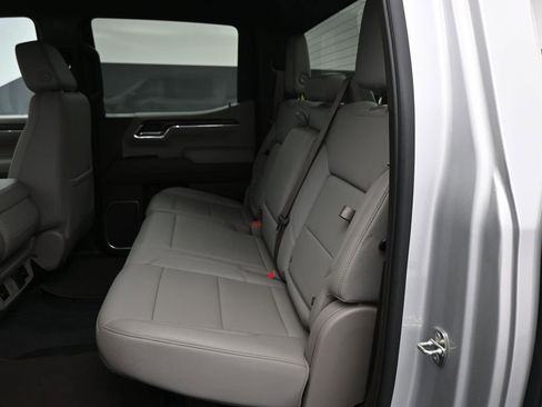 Used 2022 GMC Sierra 1500 SLT image 18