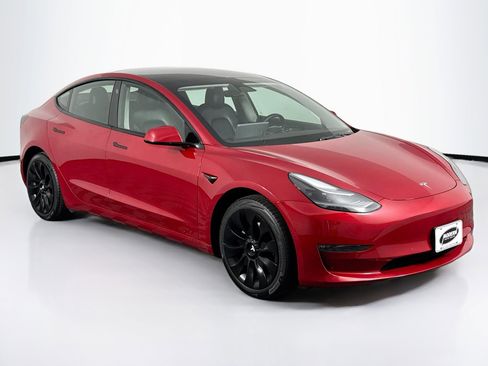 Used 2022 Tesla Model 3 Long Range AWD/4WD image 2