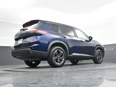 Used 2024 Nissan Rogue SV AWD/4WD image 42