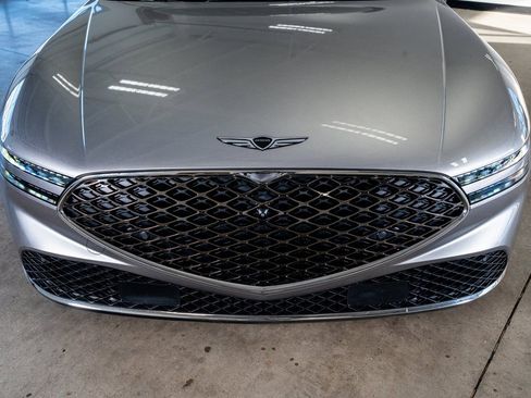 Used 2024 Genesis G90 3.5T image 13