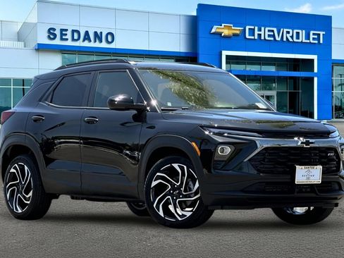 New 2026 Chevrolet TrailBlazer RS w/ Driver Confidence Package FWD image 2