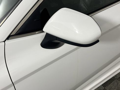 Used 2020 Toyota Camry SE FWD image 13