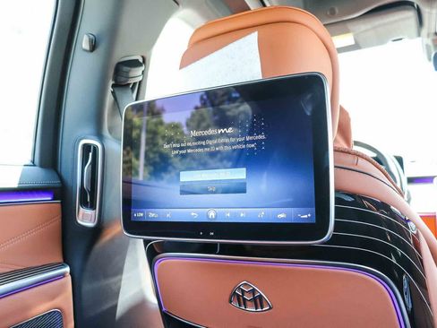 New 2026 Mercedes-Benz Maybach S 680 4MATIC image 21