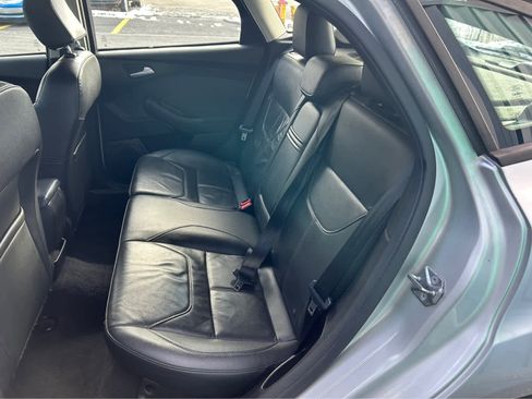 Used 2016 Ford Focus SE w/ Equipment Group 201A image 11
