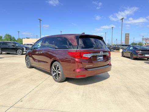 Used 2019 Honda Odyssey Elite image 8