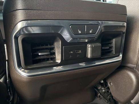 Used 2023 GMC Sierra 3500 Denali w/ Denali Black Diamond Edition image 33