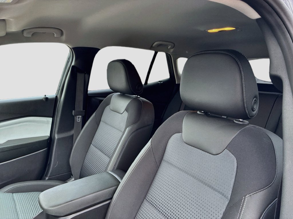 Used 2026 Chevrolet Trax LT FWD image 19