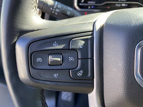 Used 2024 GMC Sierra 3500 Denali image 17