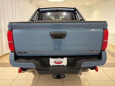 New 2026 Toyota Tacoma TRD Off-Road AWD/4WD image 4