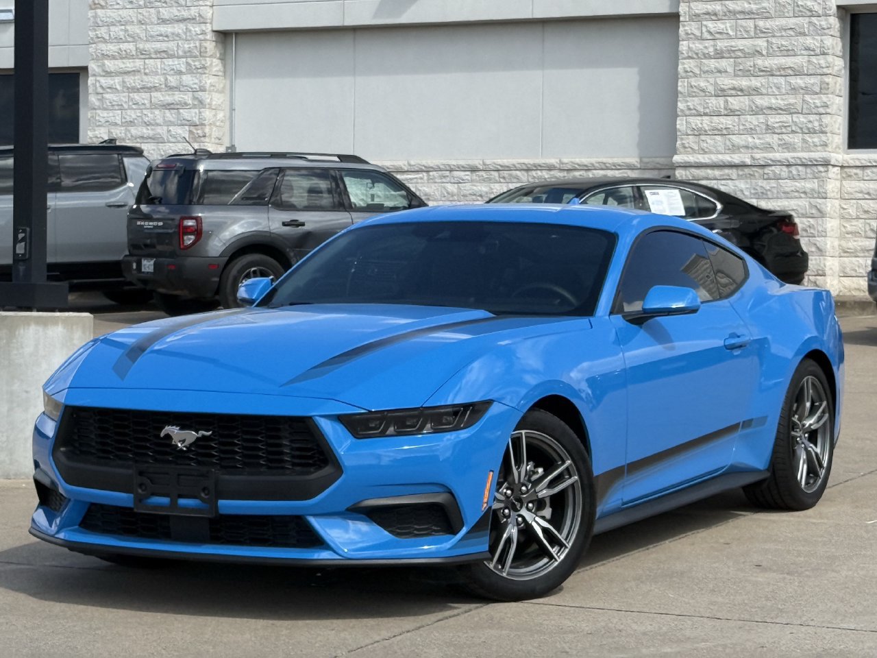 Certified 2025 Ford Mustang Coupe RWD image 2