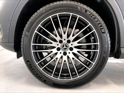 New 2026 Mercedes-Benz GLC 300 4MATIC image 11