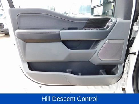 Used 2025 Ford F150 Lariat w/ Equipment Group 501A Mid image 13