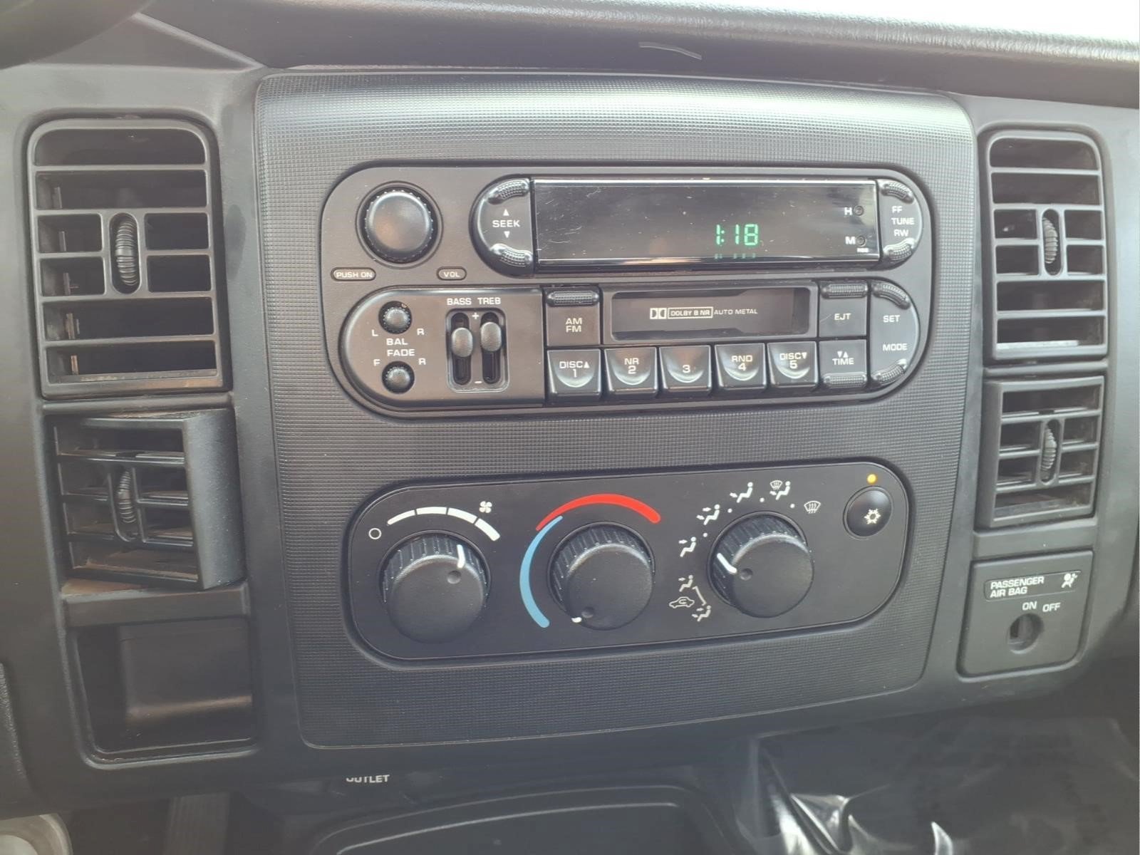 Used 2004 Dodge Dakota SLT w/ Deluxe Convenience Group RWD image 16