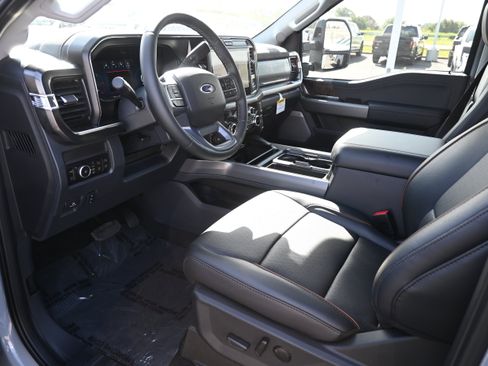 New 2026 Ford F250 Lariat w/ Black Appearance Package AWD/4WD image 63