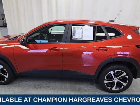 Used 2024 Chevrolet Trax RS w/ Driver Confidence Package FWD image 7