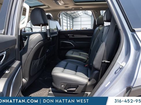 Used 2022 Kia Telluride SX w/ Nightfall Edition Package AWD/4WD image 15