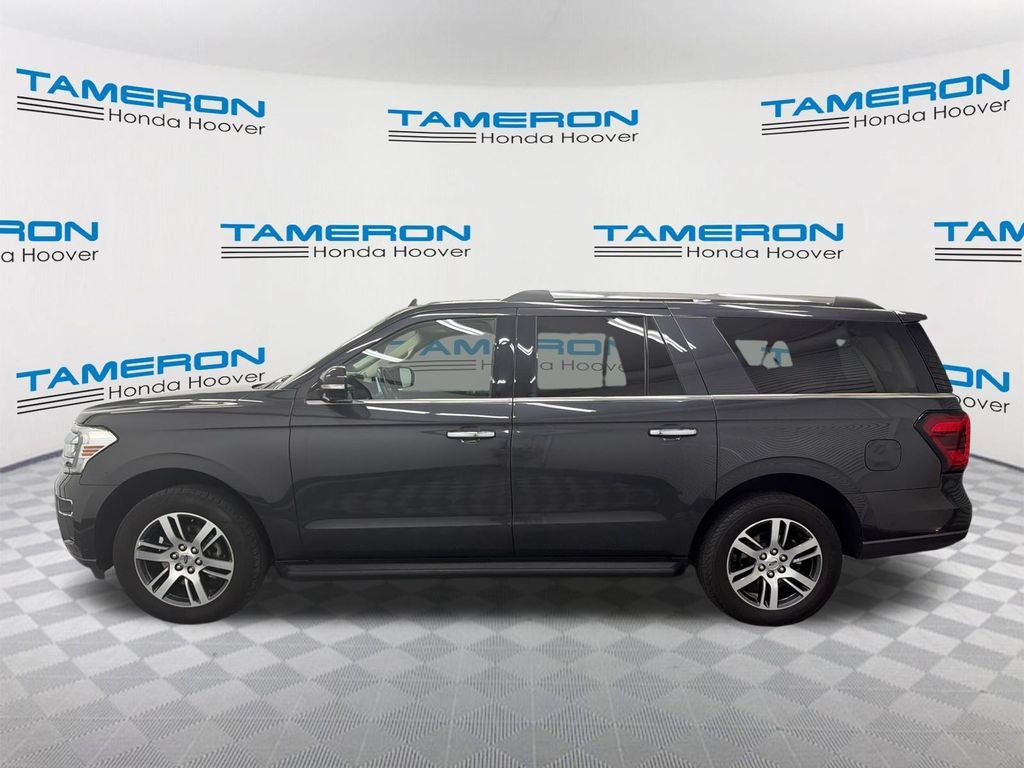 Used 2024 Ford Expedition Max Limited RWD image 2