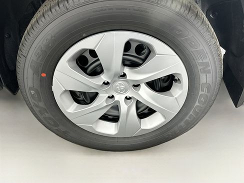 Used 2025 Toyota RAV4 LE image 11