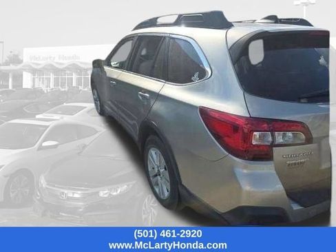 Used 2018 Subaru Outback 2.5i Premium AWD/4WD image 4