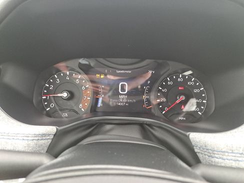 Certified 2025 Jeep Compass Latitude AWD/4WD image 19