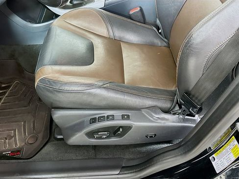 Used 2016 Volvo XC60 T5 Premier w/ Proximity Package image 9