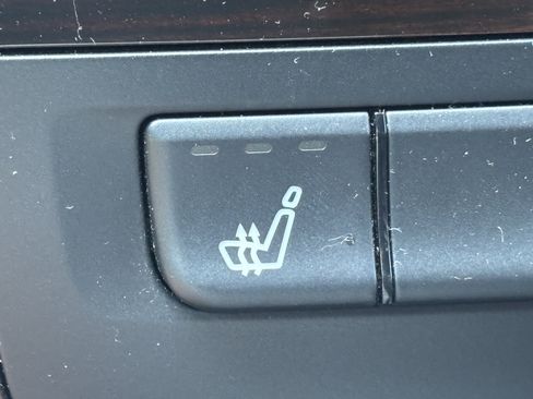 Used 2019 INFINITI QX30 AWD w/ Proassist Package image 29