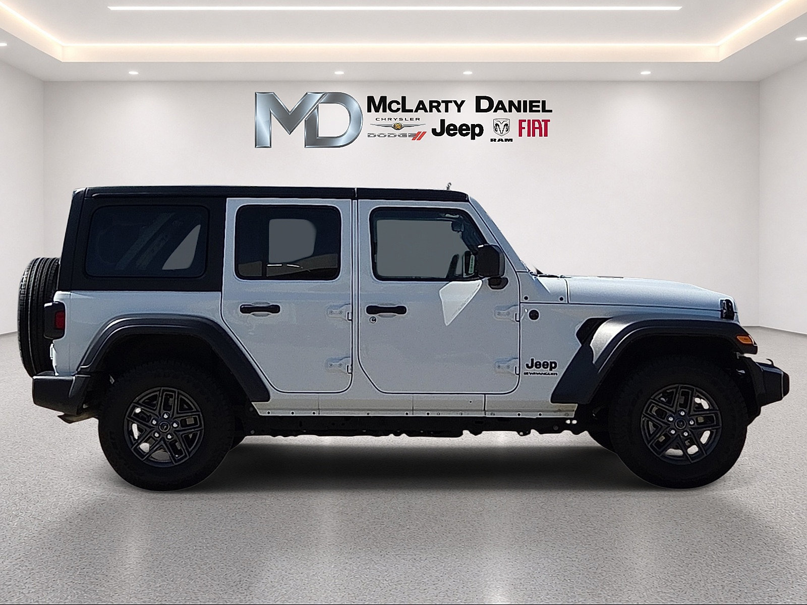 Used 2024 Jeep Wrangler Unlimited Sport AWD/4WD image 6
